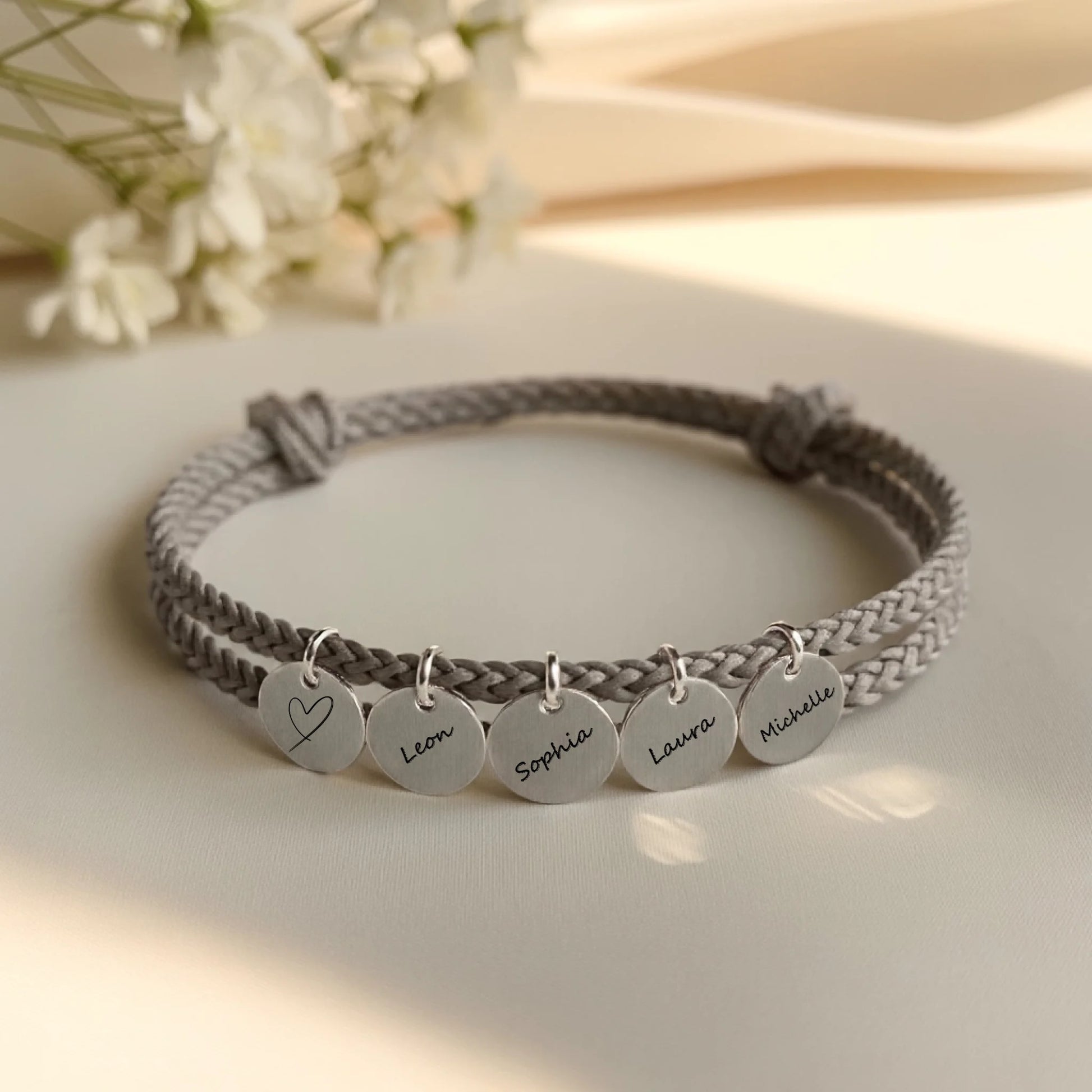 0006_1_a-clean-white-or-ivory-background-with-a_ymWRxF2IRrWoySotZ6-PnQ_IXNiezZhRO-DMgjLFZVrUw