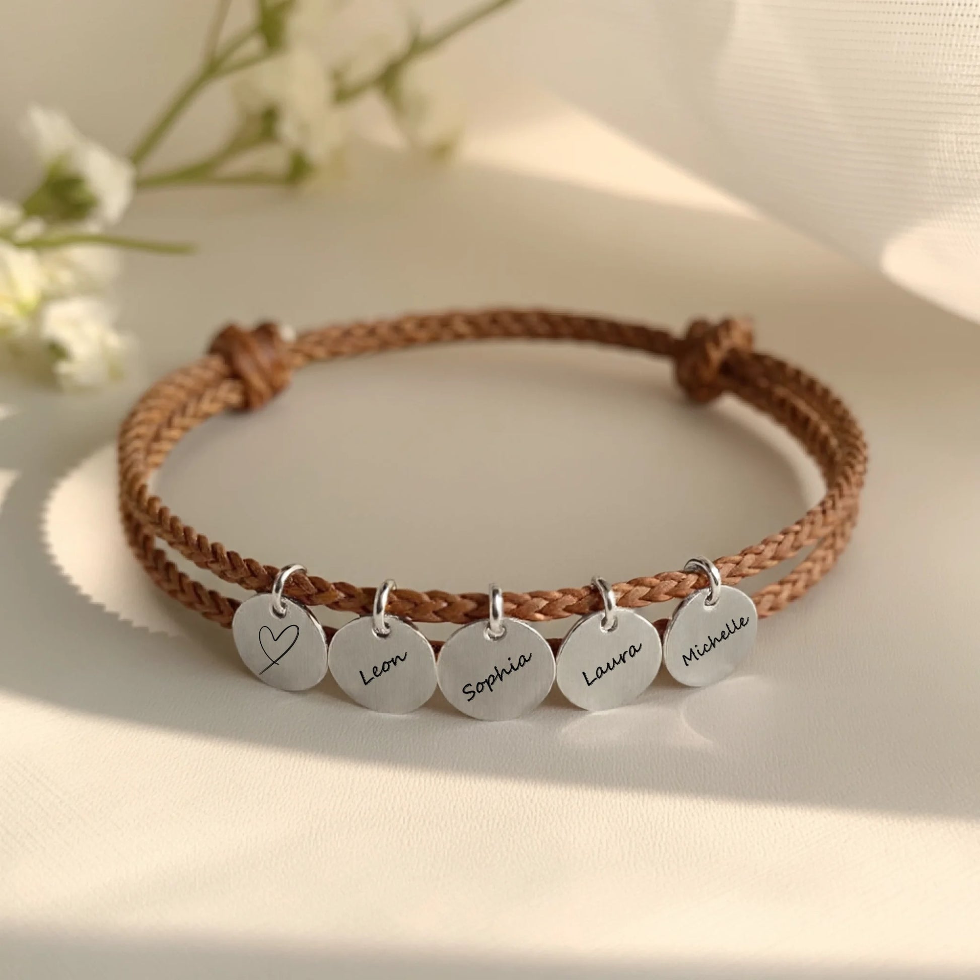 0011_1_a-clean-white-or-ivory-background-with-a_Tk8cGRCPQkqJMORHmlTQmw__IThZbZKR5u-AYsUP8Nn3A