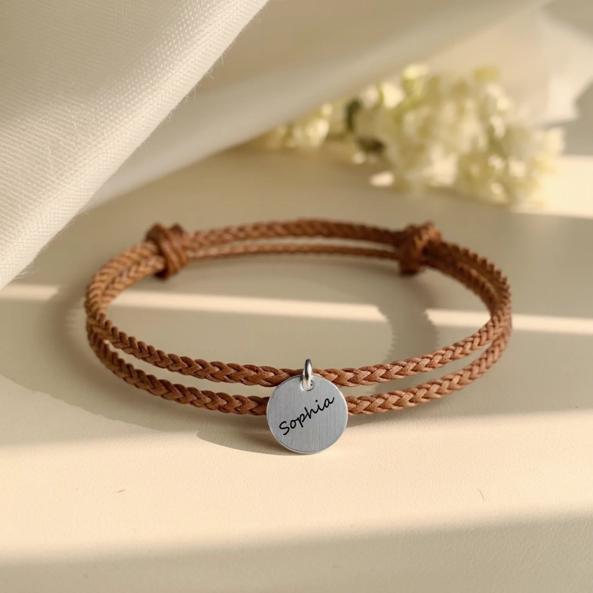 0006_1_a-clean-white-or-ivory-background-with-a_mw6CenaERvuZSZe2rvoGqA_z0Efa1cmTfOfwdPdI9sp9A