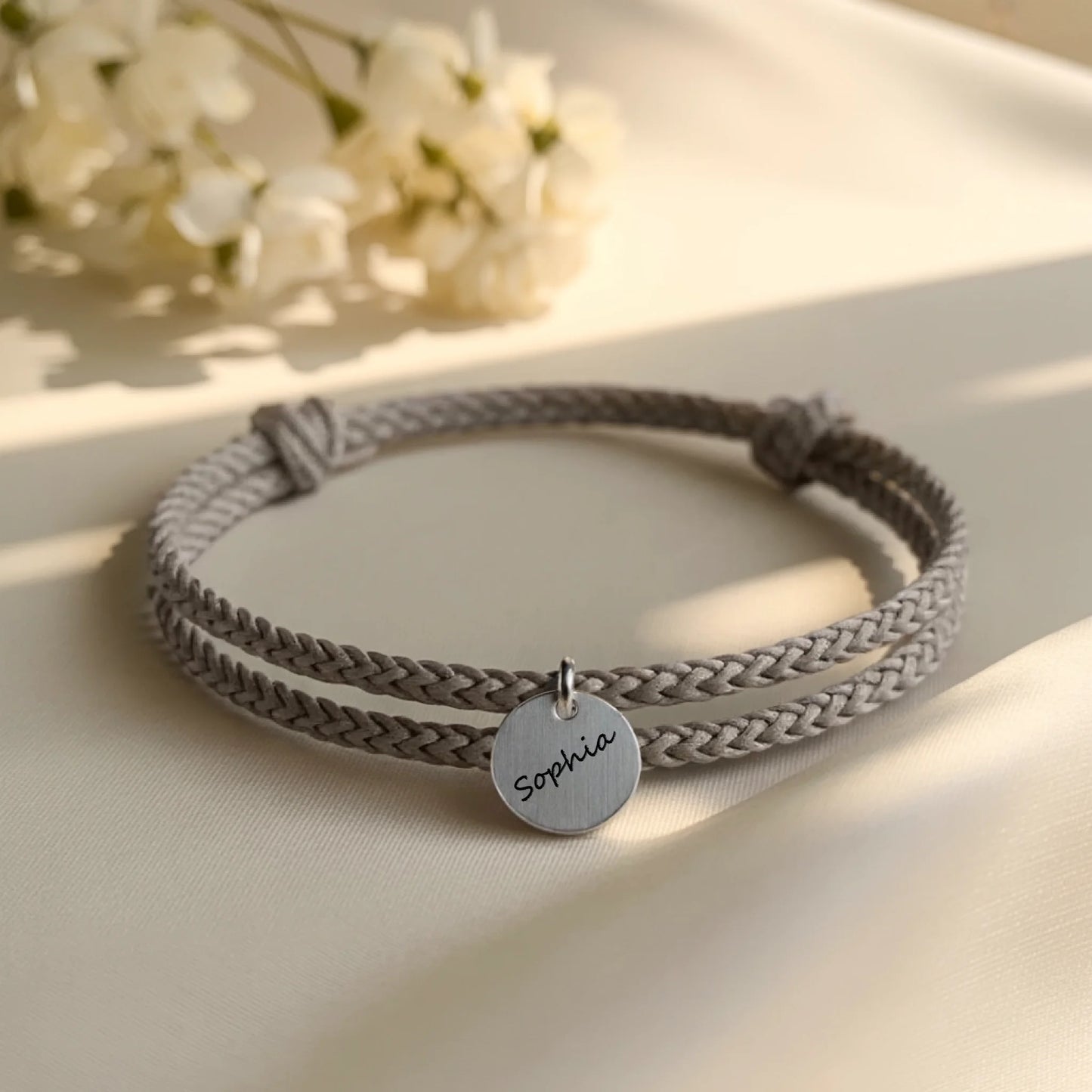 0004_1_a-clean-white-or-ivory-background-is-pre_j3L1i0LSQBGpb-Fs2mxdCA_ZaifaUadQ1KR0R5wgQBX1g