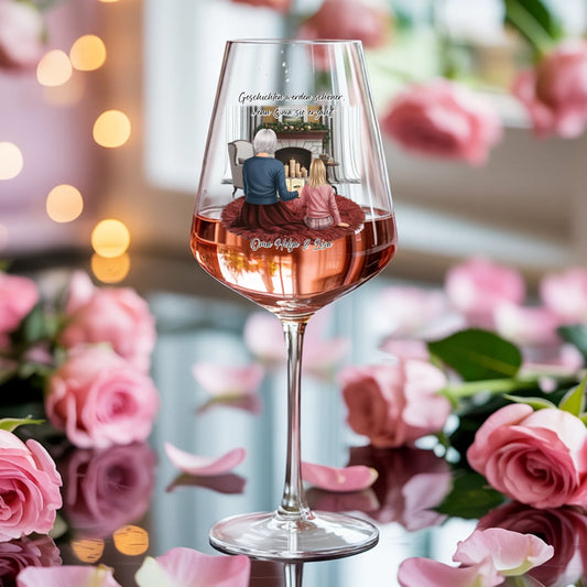 Weinglas-personalisiertes-Geschenk_0001_0005_4_a-soft-feminine-background-with-scattere_xm_0QyjqT3iTLYWU3hXWAA_GueaOQ5LQ