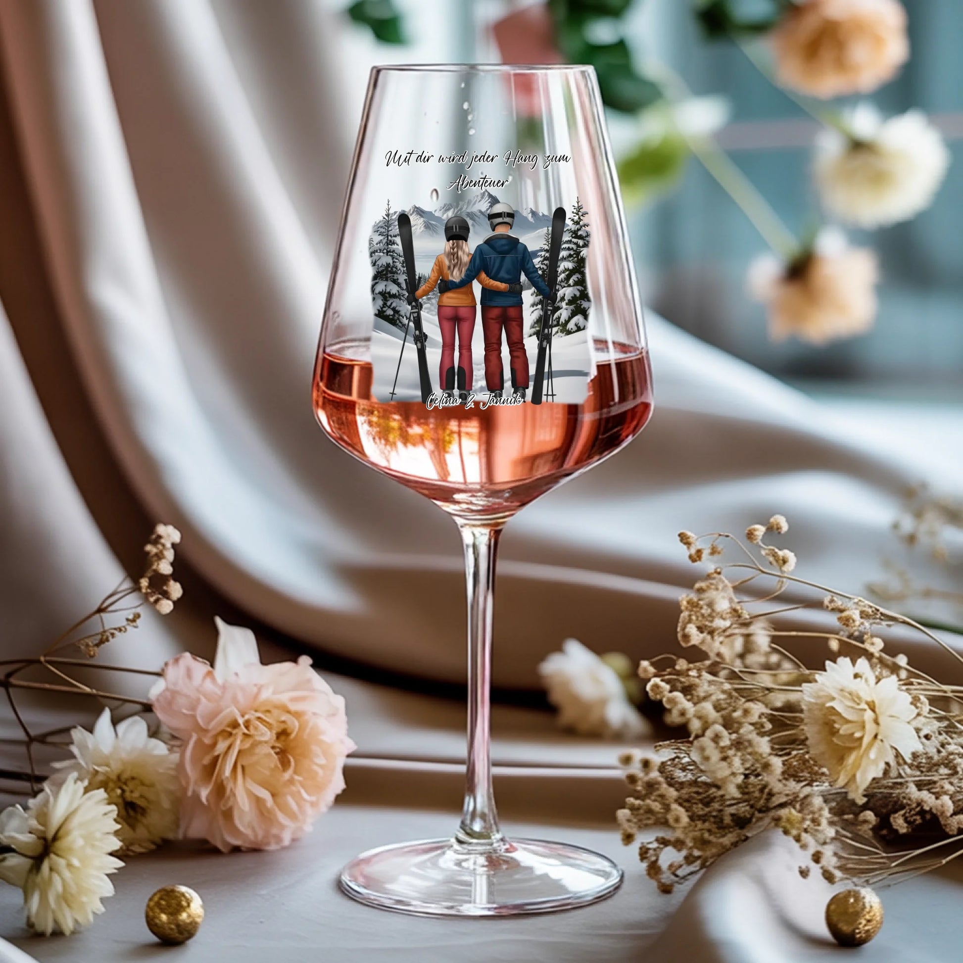 Weinglas-personalisiertes-Geschenk_0015_0002_1_a-rose-wine-glass-rests-gracefully-on-a-_WwBDbCwhQg-KGj6pVA5iqw_pt350IPER