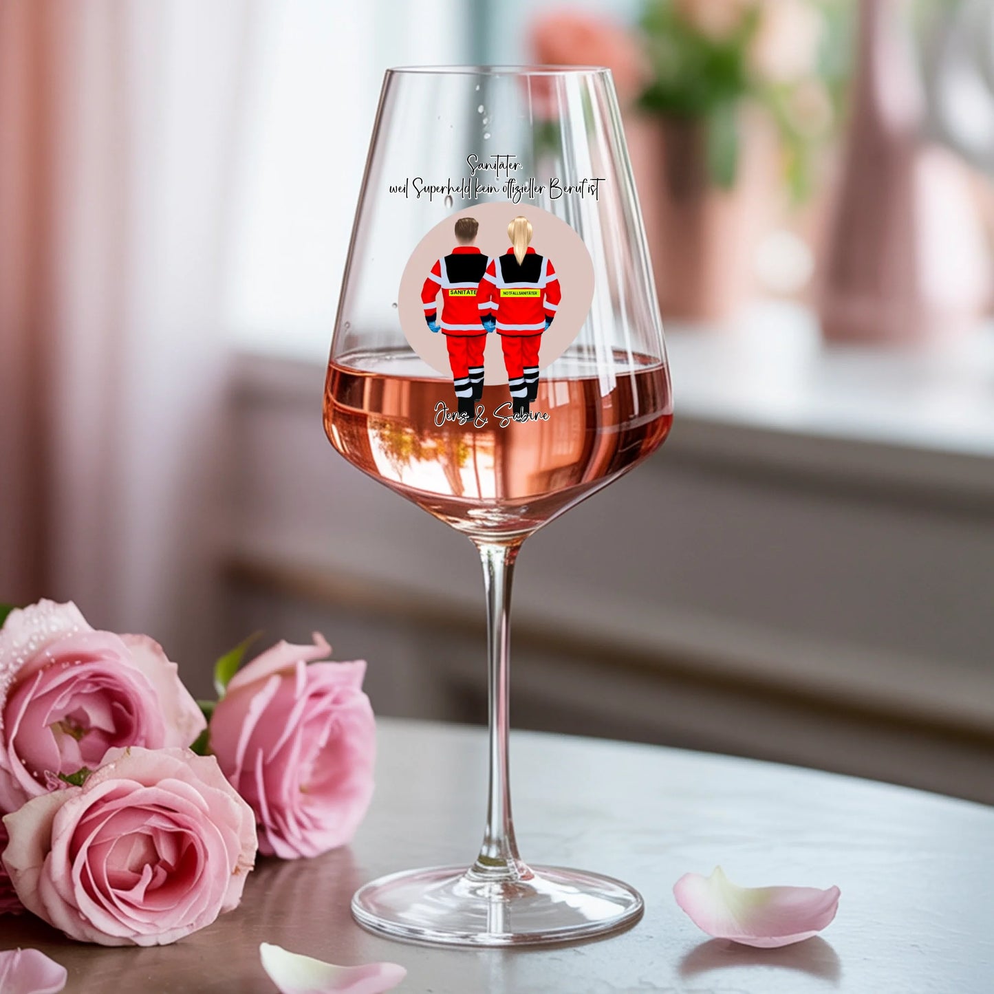 Weinglas-personalisiertes-Geschenk_0000_0006_1_a-photograph-of-a-delicate-v-shaped-rose_mwM5Q8Z9T46EGNCtUewCTw_vT0xAXktR