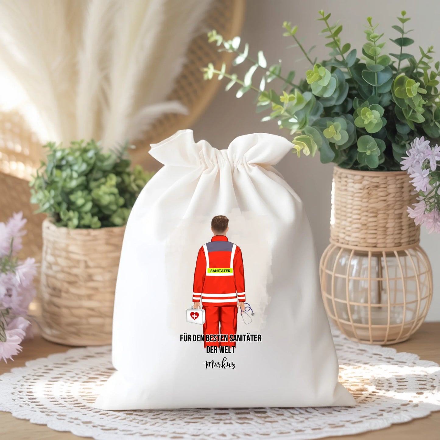 0006_2_a-cozy-boho-style-setup-features-a-light_DNFPpq8UQB-m5L1XcYSuvw_d2SxCOBqQgmo9IY3ML36jw